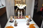 launches special Sai Baba  sculpture for Lladro in Marine Drive, M umbai on 7th March 2013 (21).JPG